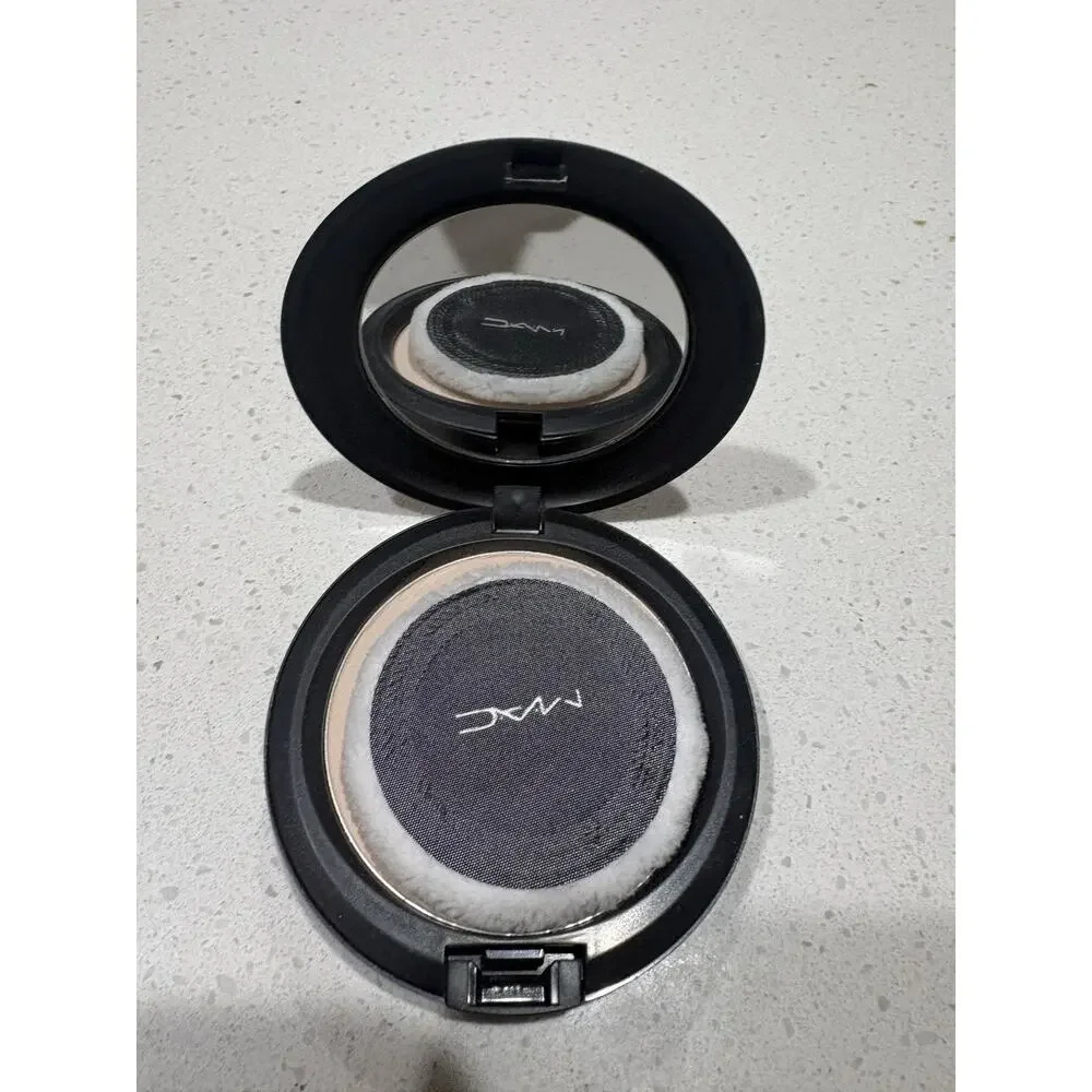 MAC blot powder